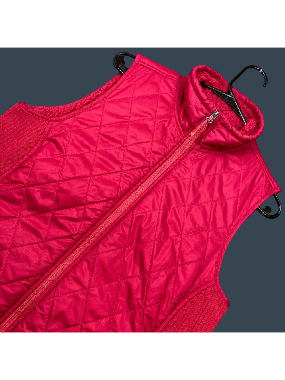 L.L.Bean Womens Medium Quilted Red Vest Full-Zip Sleeveless Sherpa-Lined Outdoor